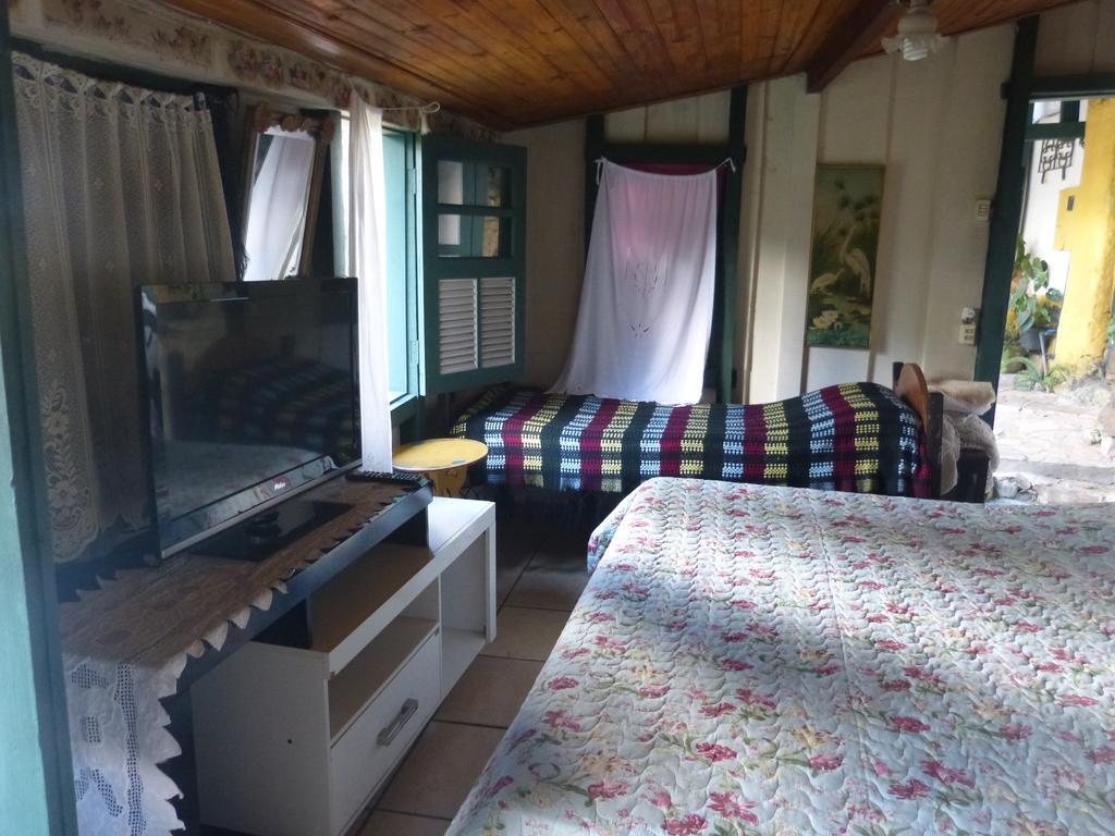 Pouso Das Glicinias - B&B Ouro Preto  Exterior photo